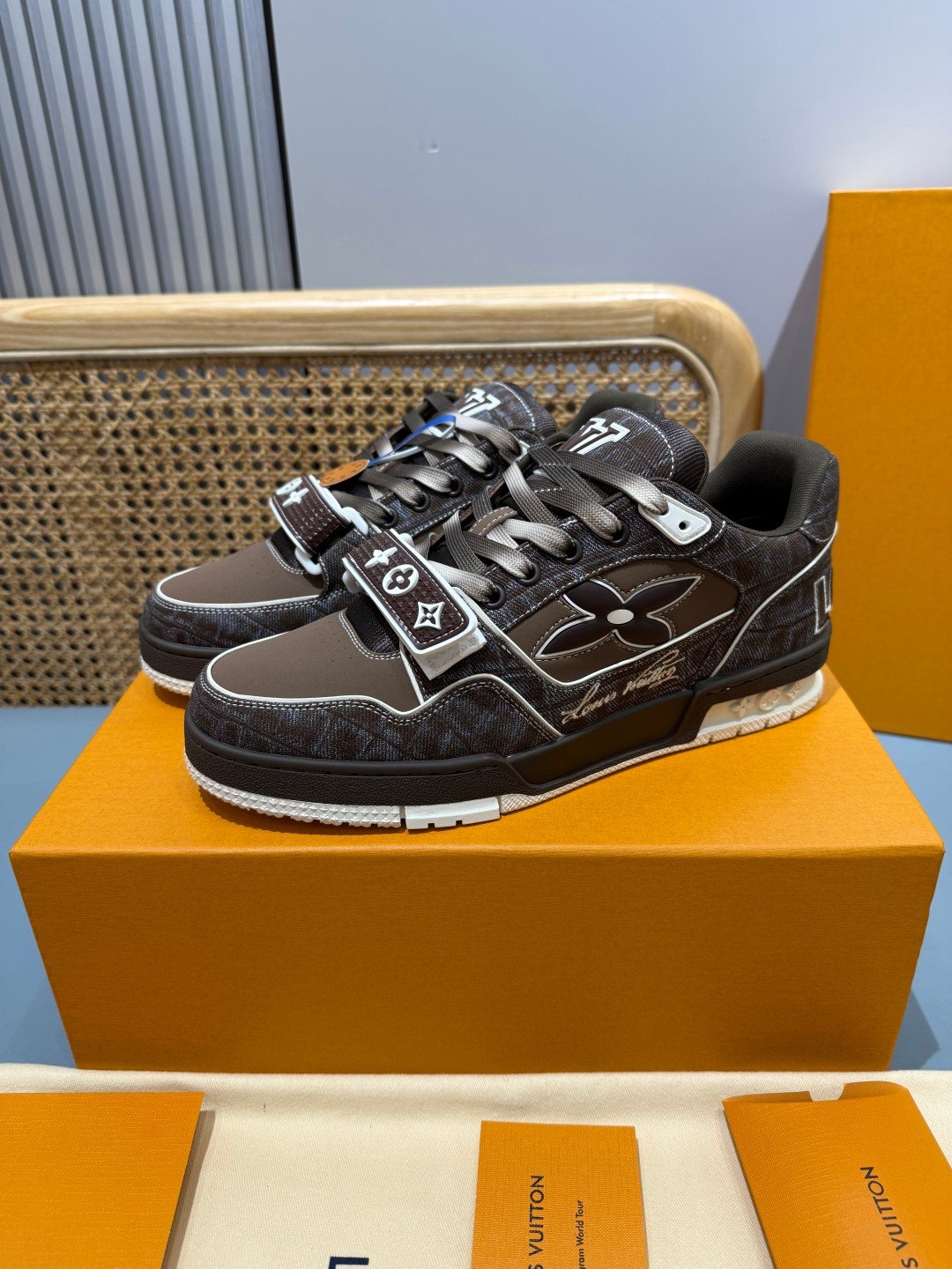 Sneakers Trainer Velcro 'Marron Monogram' — vue 21