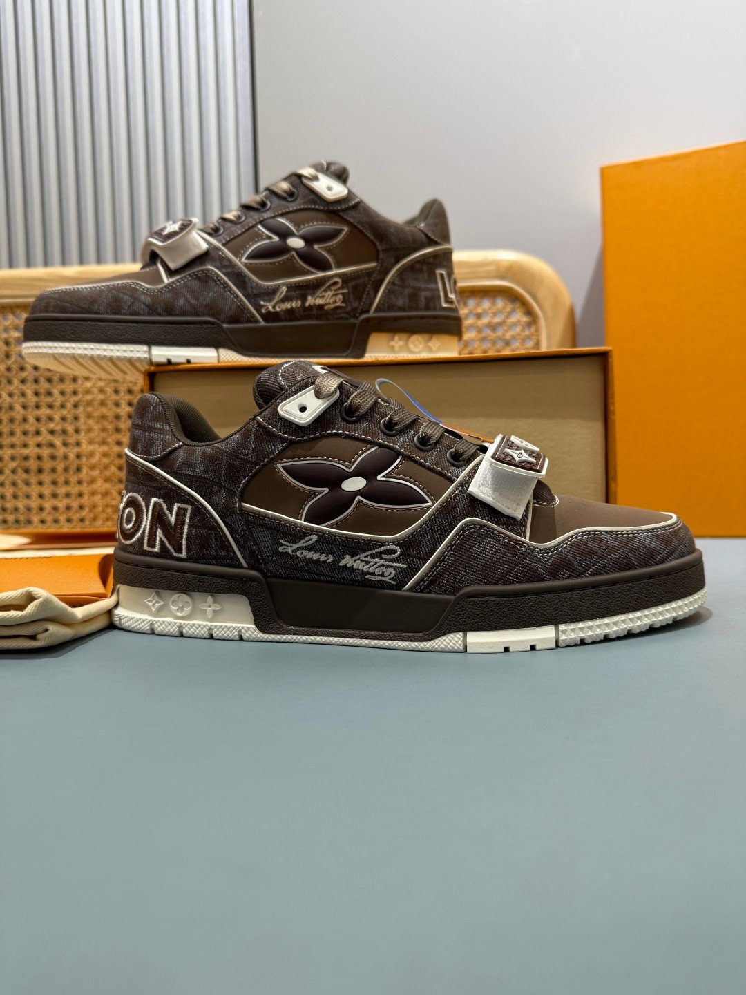 Sneakers Trainer Velcro 'Marron Monogram' — vue 23