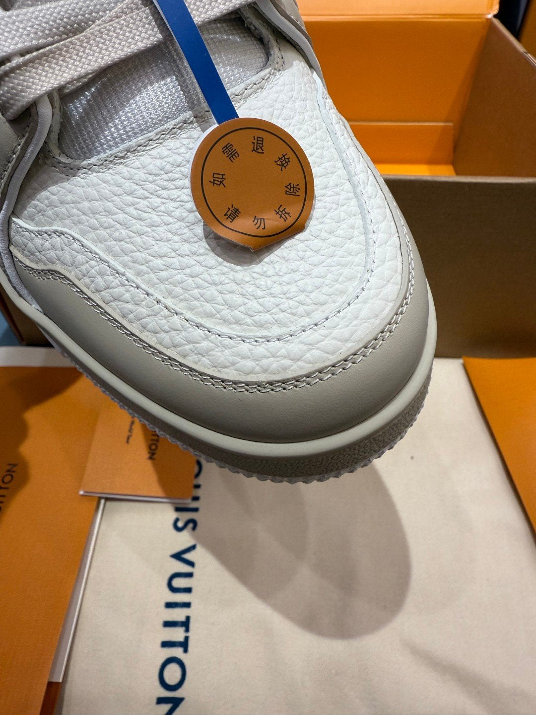 Sneakers Trainer 'Blanc Cassé' — vue 9