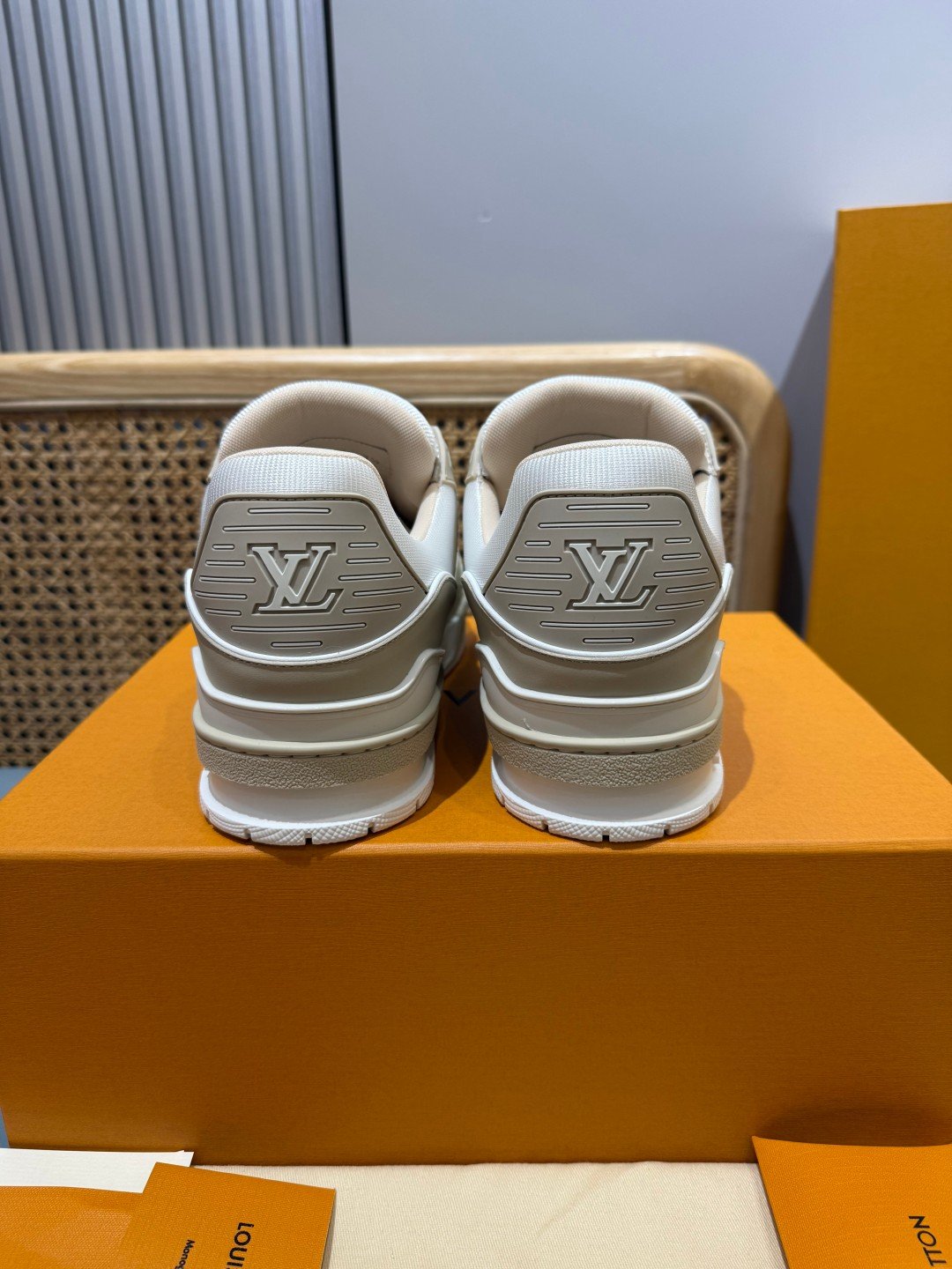 Sneakers Trainer 'Blanc Cassé' — vue 18