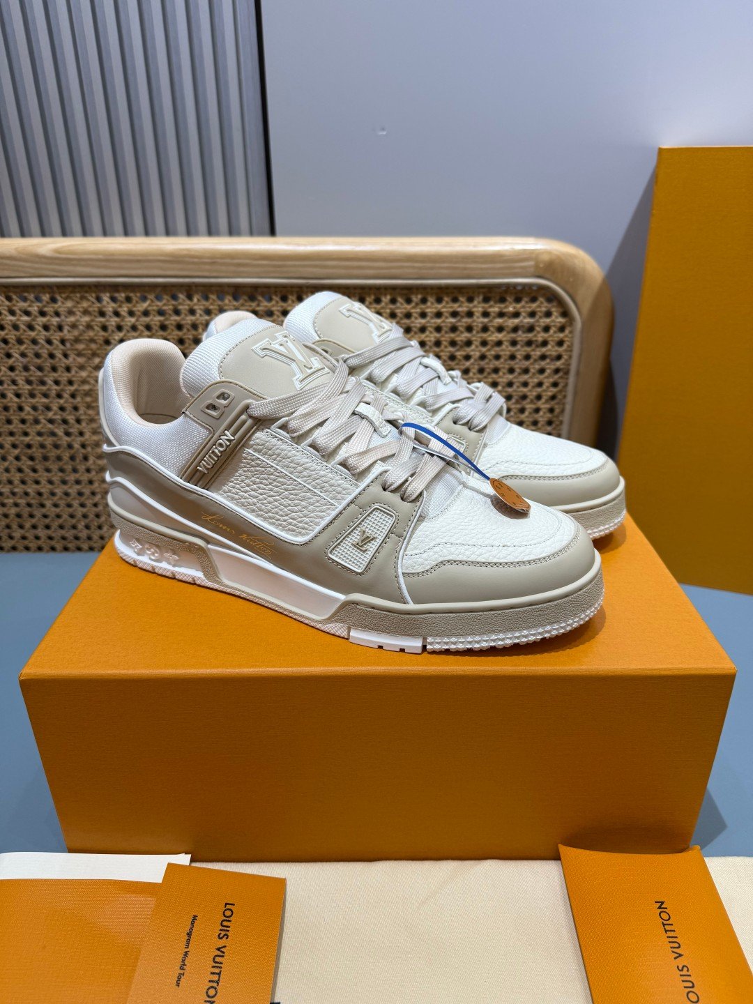 Sneakers Trainer 'Blanc Cassé' — vue 19