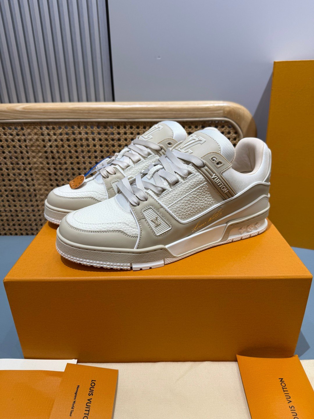 Sneakers Trainer 'Blanc Cassé' — vue 20