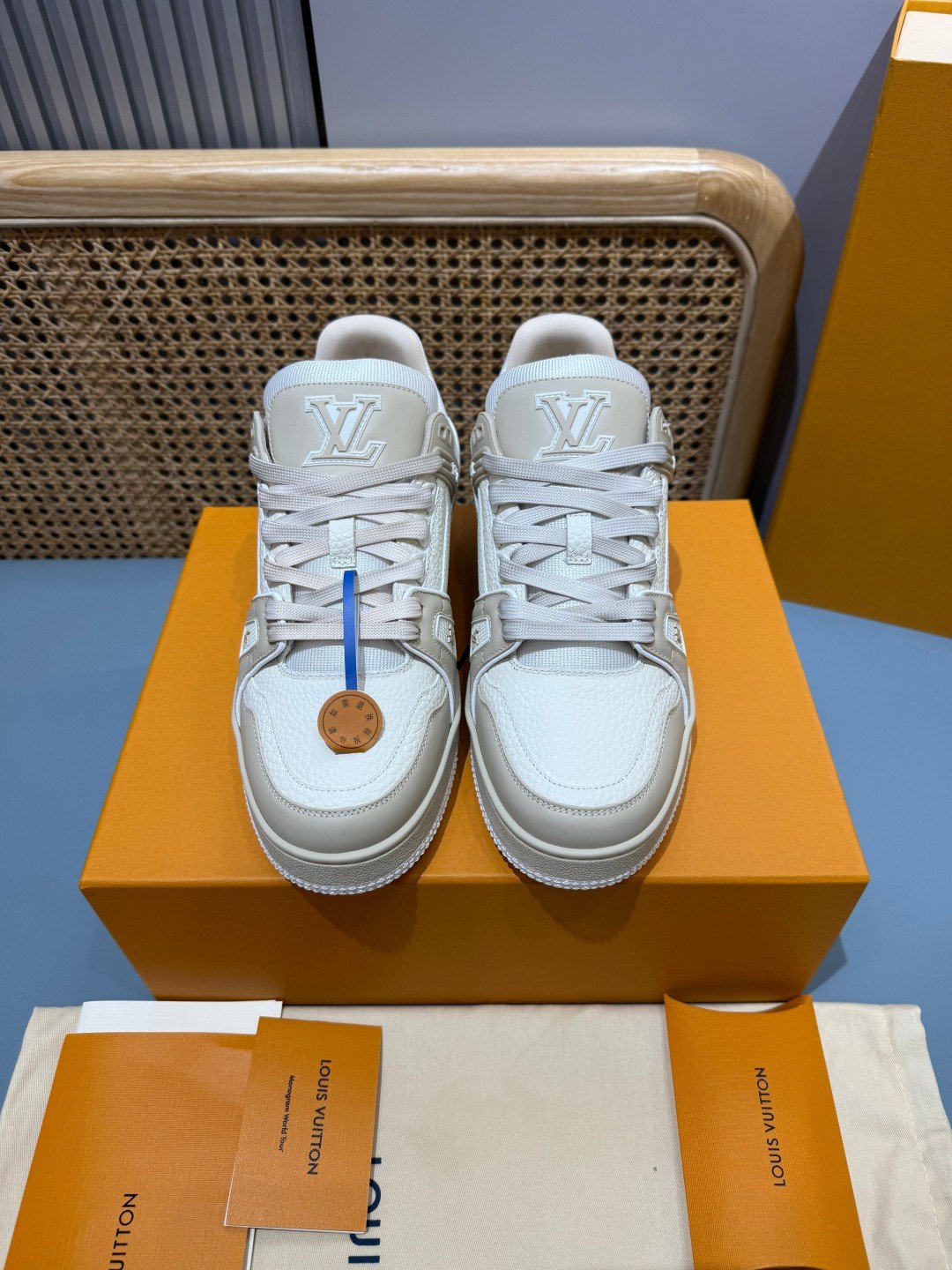Sneakers Trainer 'Blanc Cassé' — vue 21