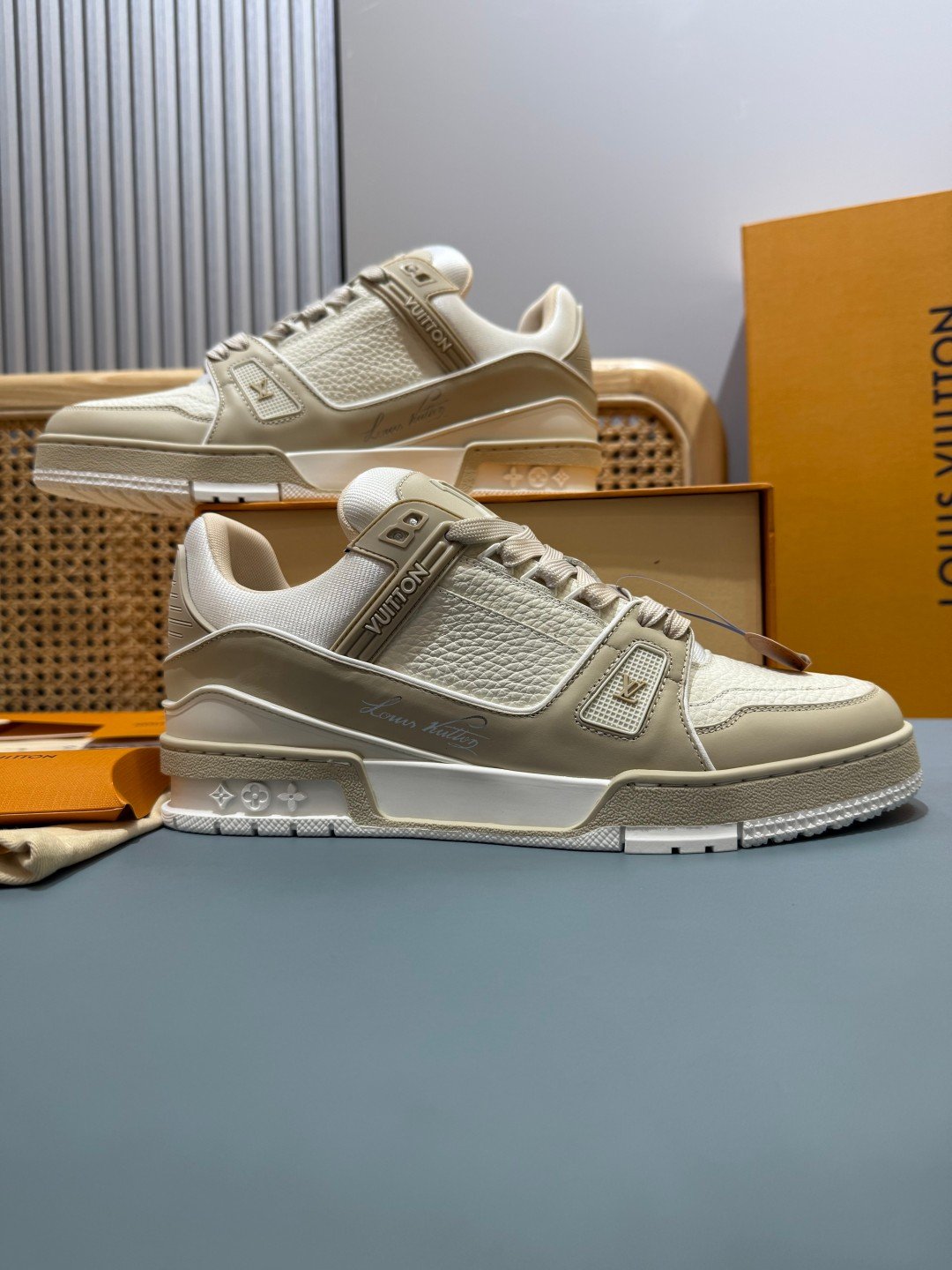 Sneakers Trainer 'Blanc Cassé' — vue 22