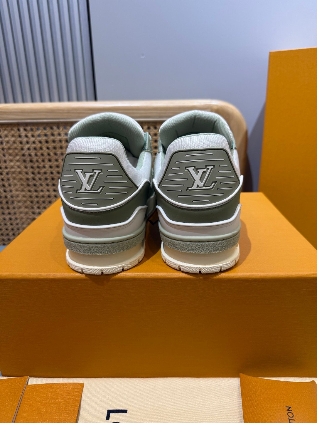 Sneakers Trainer 'Vert Sauge' — vue 18
