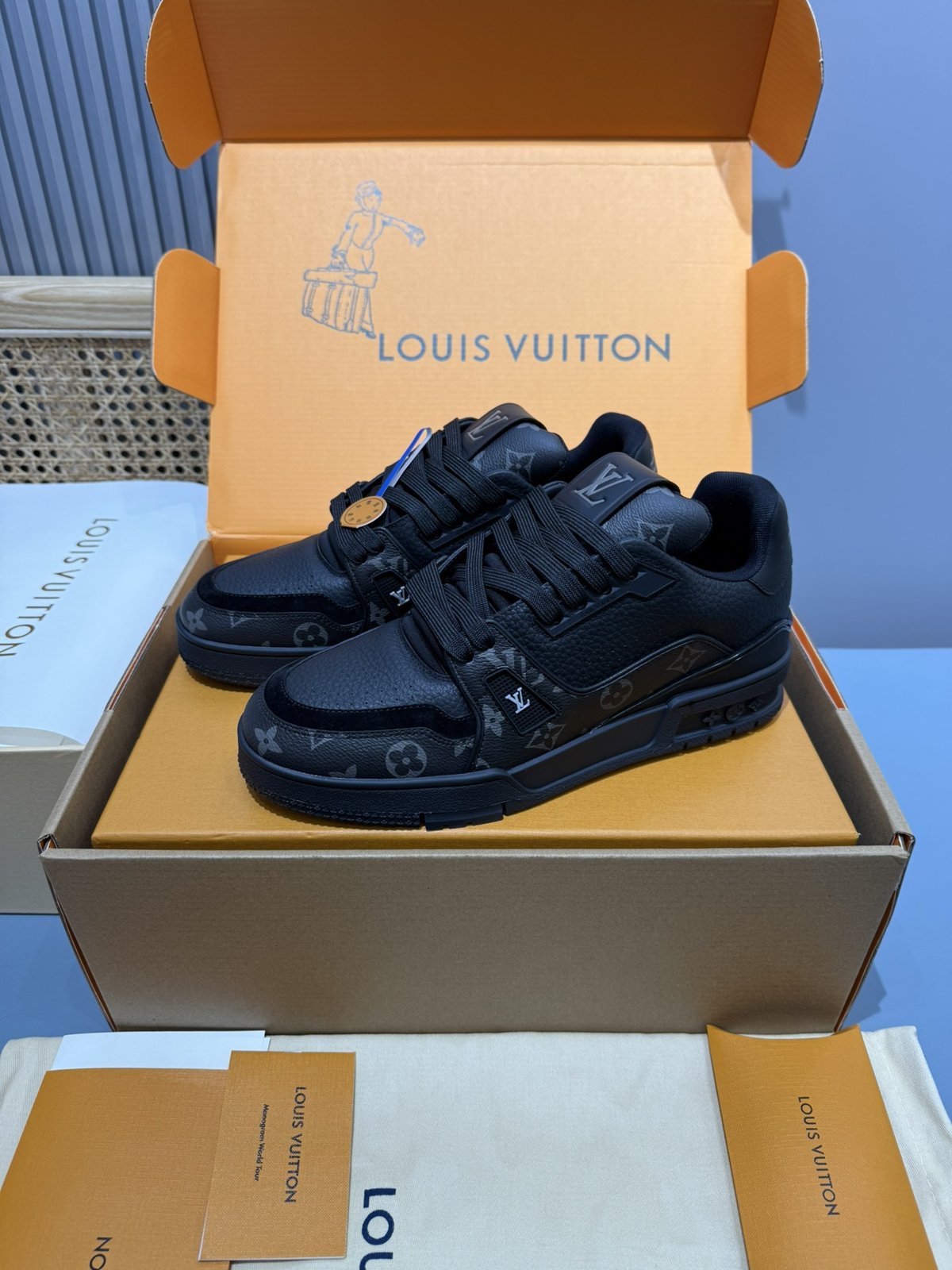 Sneakers Trainer 'Noir Mat' — vue 4