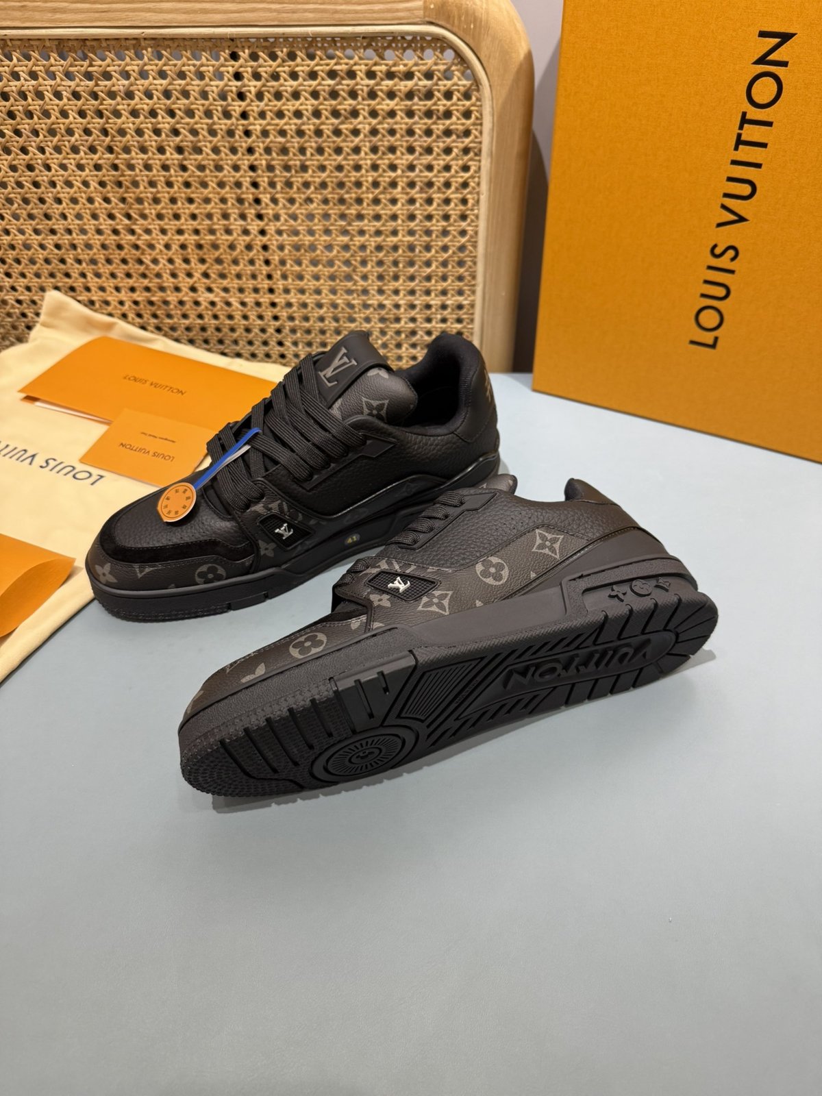 Sneakers Trainer 'Noir Mat' — vue 24