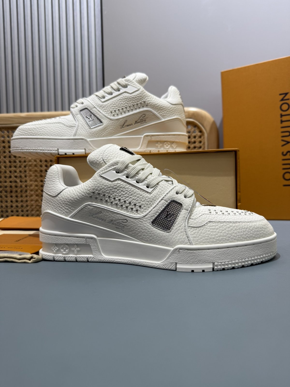 Sneakers Trainer Rivets 'Blanc Beige' — vue 5