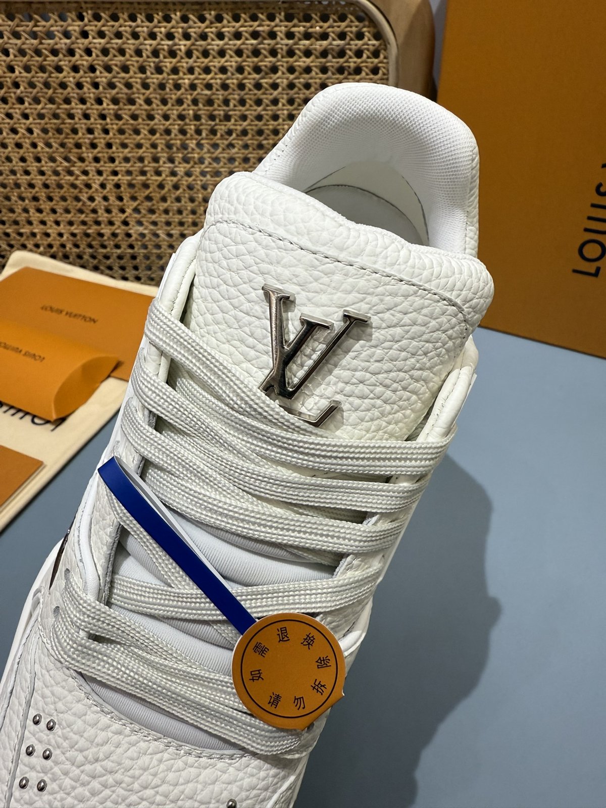 Sneakers Trainer Rivets 'Blanc Beige' — vue 7