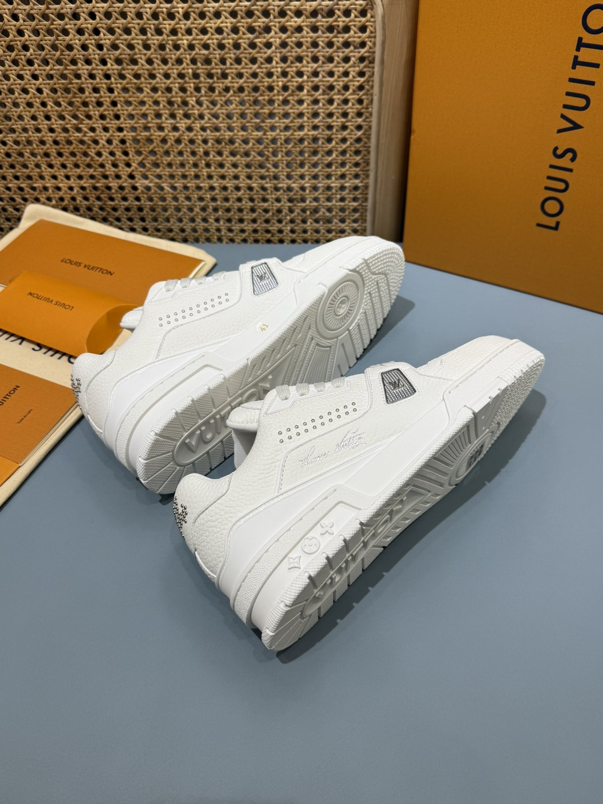 Sneakers Trainer Rivets 'Blanc Beige' — vue 14