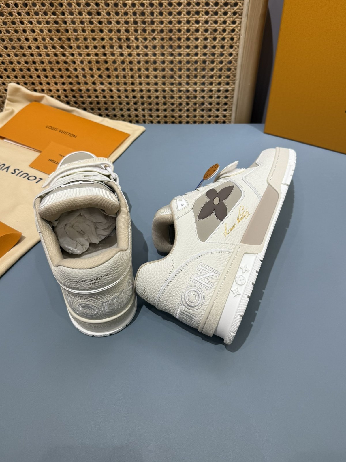 Sneakers Trainer Velcro 'Gris Clair' — vue 14