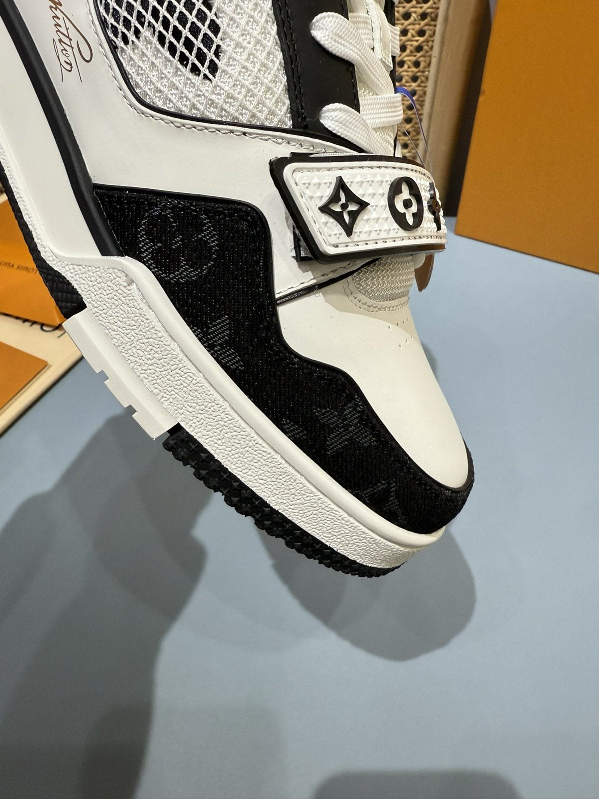 Sneakers Trainer Velcro 'Noir Blanc Gris' — vue 13