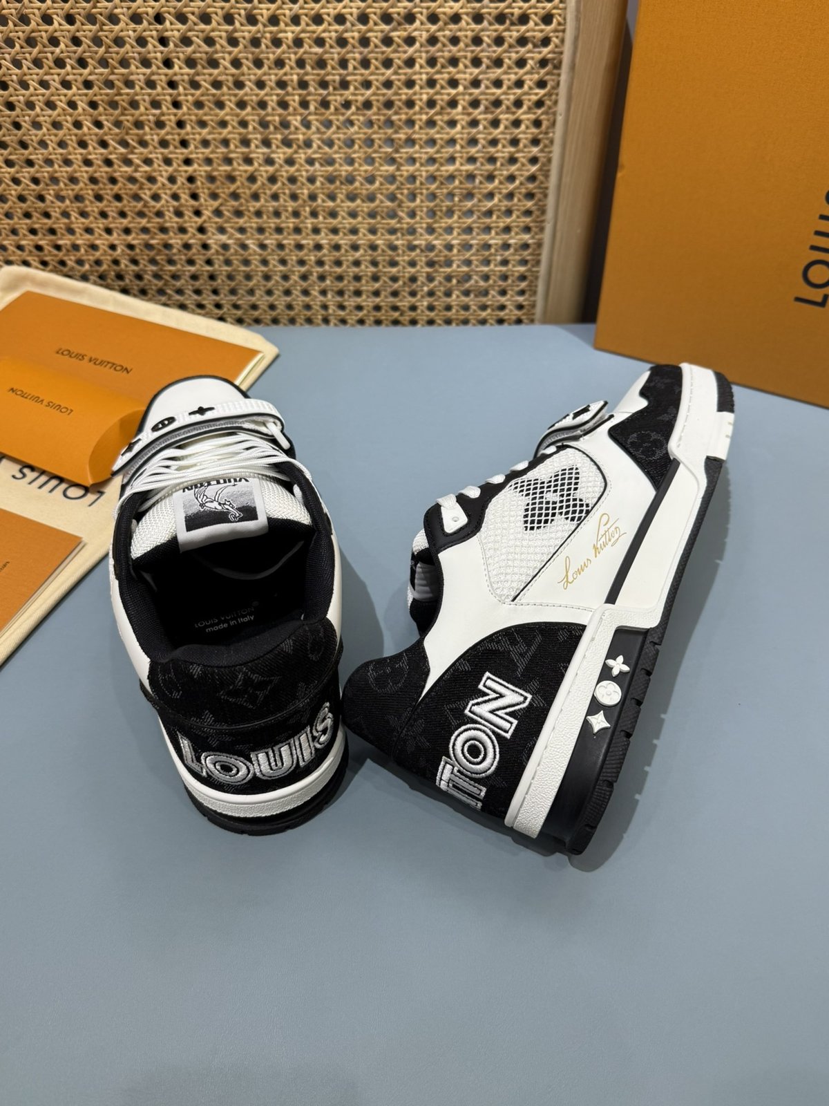 Sneakers Trainer Velcro 'Noir Blanc Gris' — vue 15