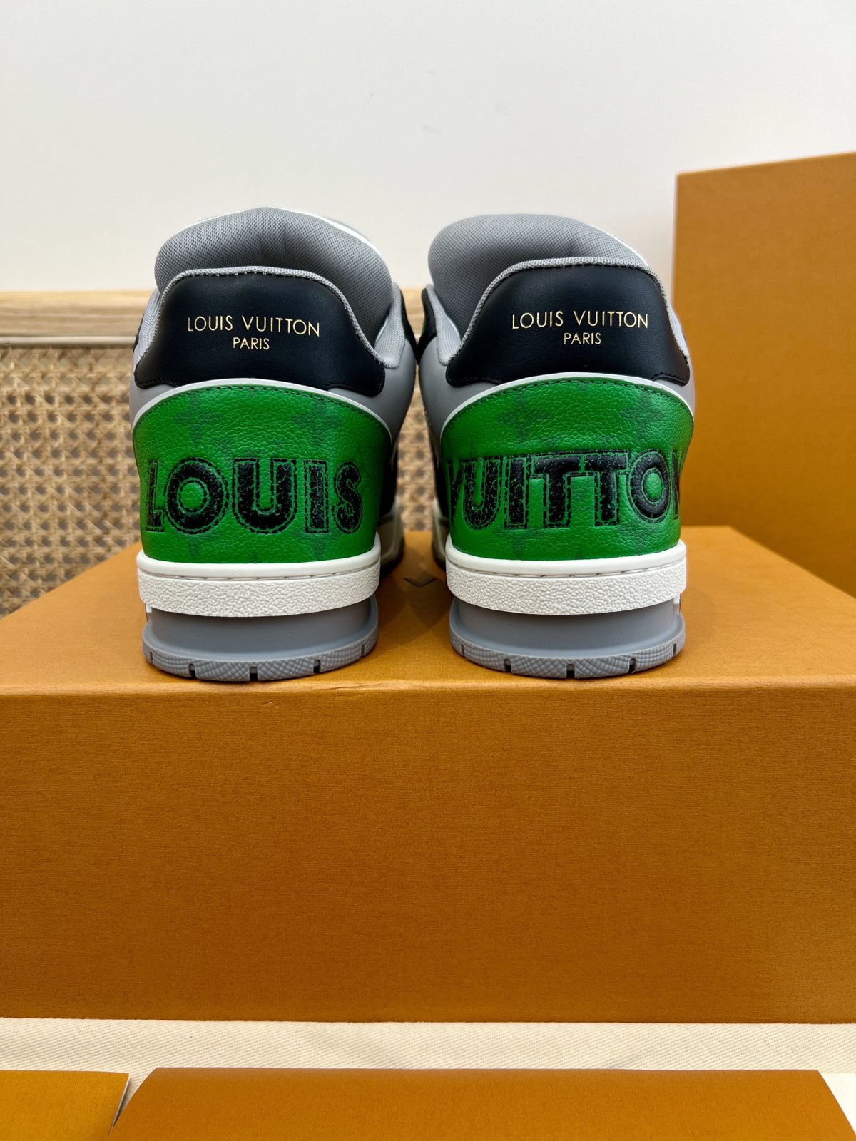 Sneakers Trainer Velcro 'Gris Noir Vert' — vue 4