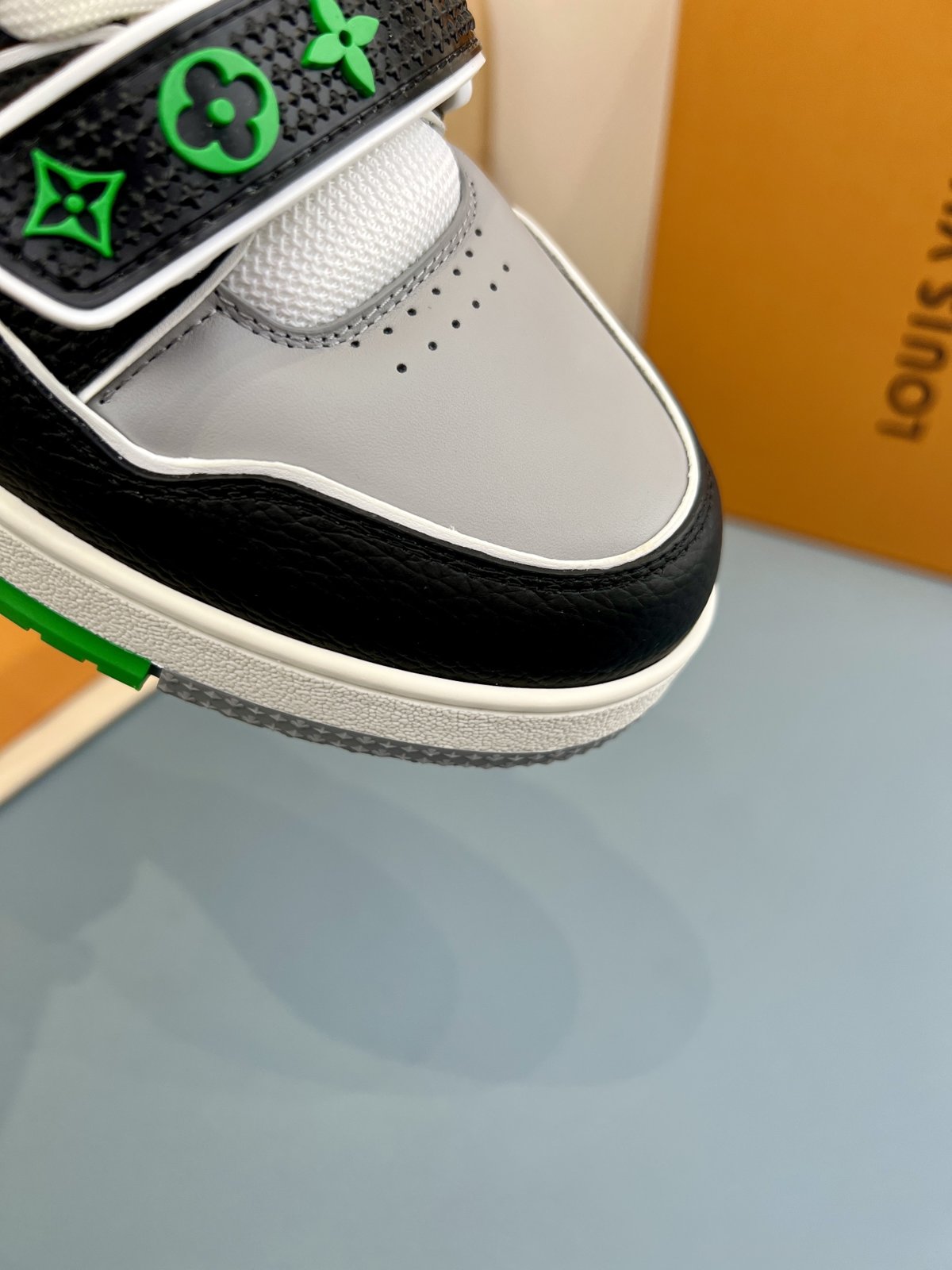 Sneakers Trainer Velcro 'Gris Noir Vert' — vue 7