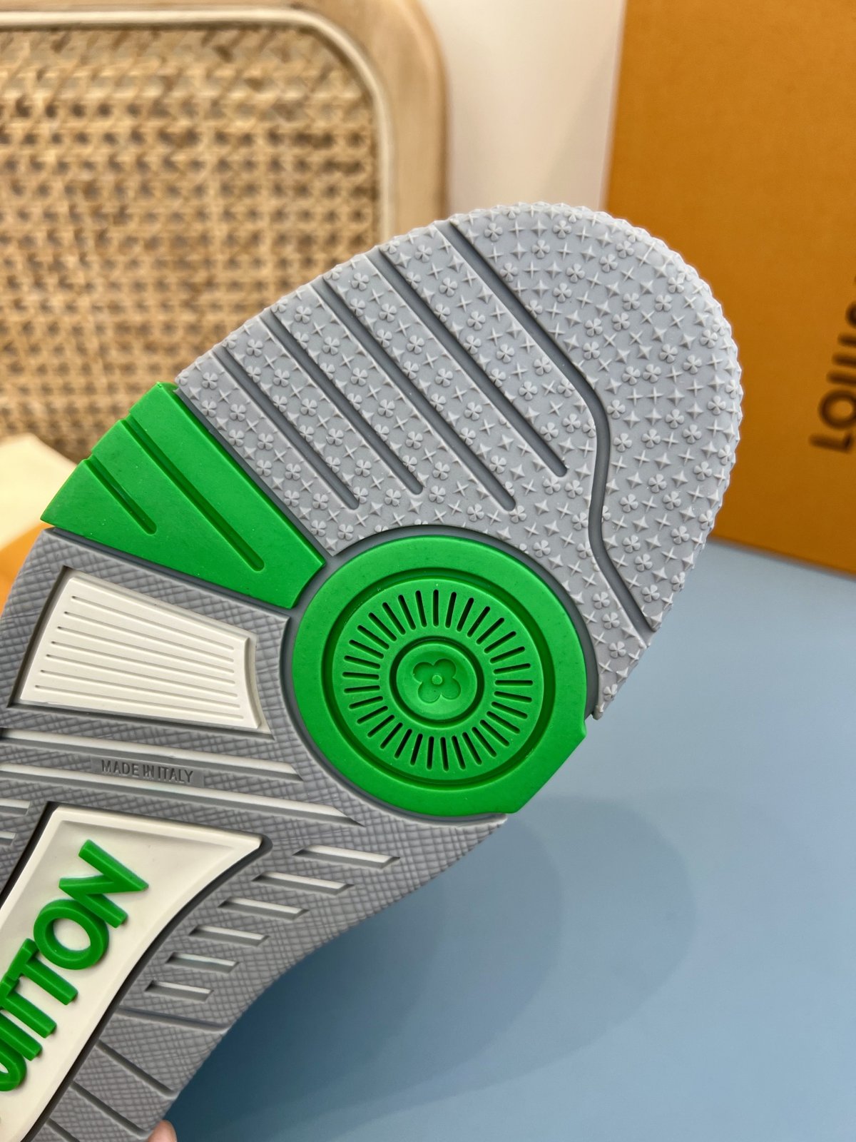 Sneakers Trainer Velcro 'Gris Noir Vert' — vue 10