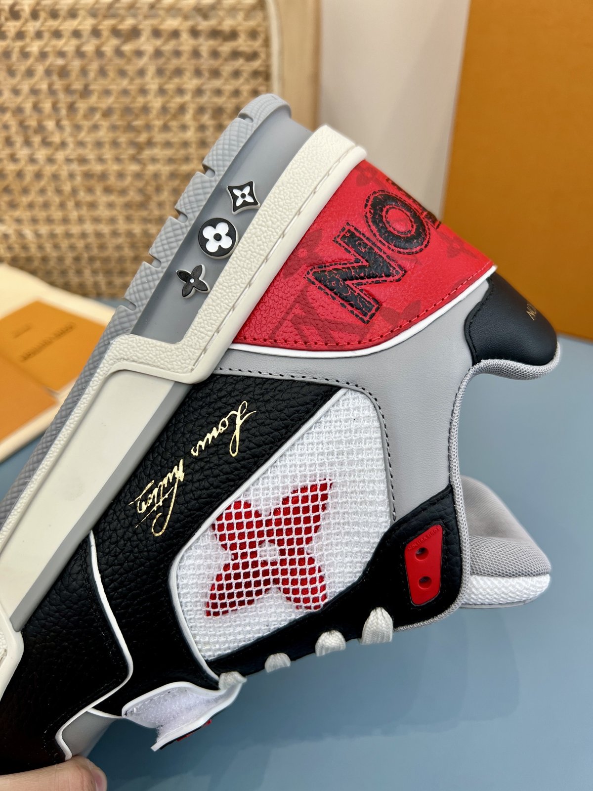 Sneakers Trainer Velcro 'Gris Rouge Noir' — vue 10