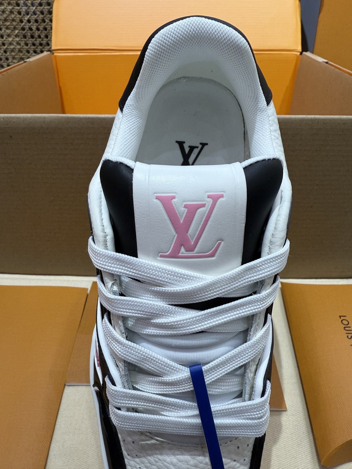 Sneakers Trainer 'Blanc Noir Rose' — vue 7