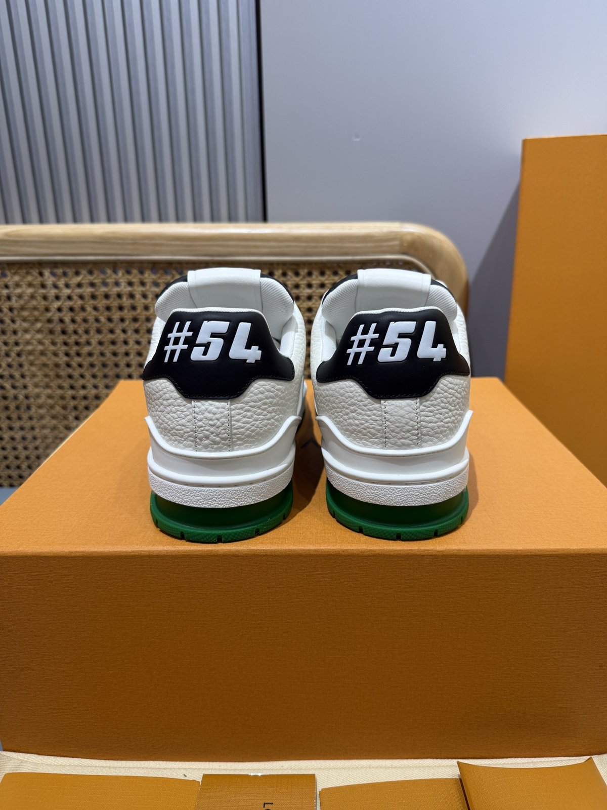 Sneakers Trainer 'Blanc Noir Vert' — vue 2
