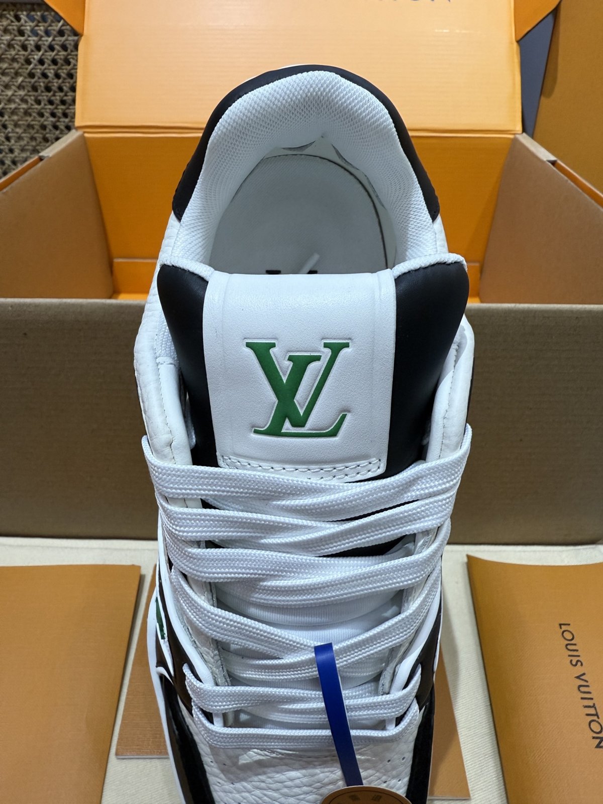 Sneakers Trainer 'Blanc Noir Vert' — vue 10