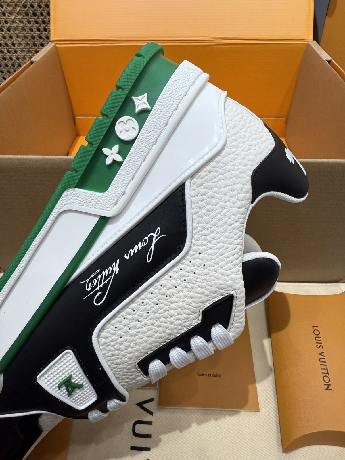 Sneakers Trainer 'Blanc Noir Vert' — vue 11