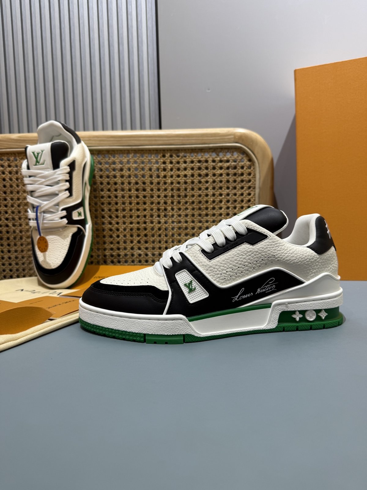 Sneakers Trainer 'Blanc Noir Vert' — vue 16