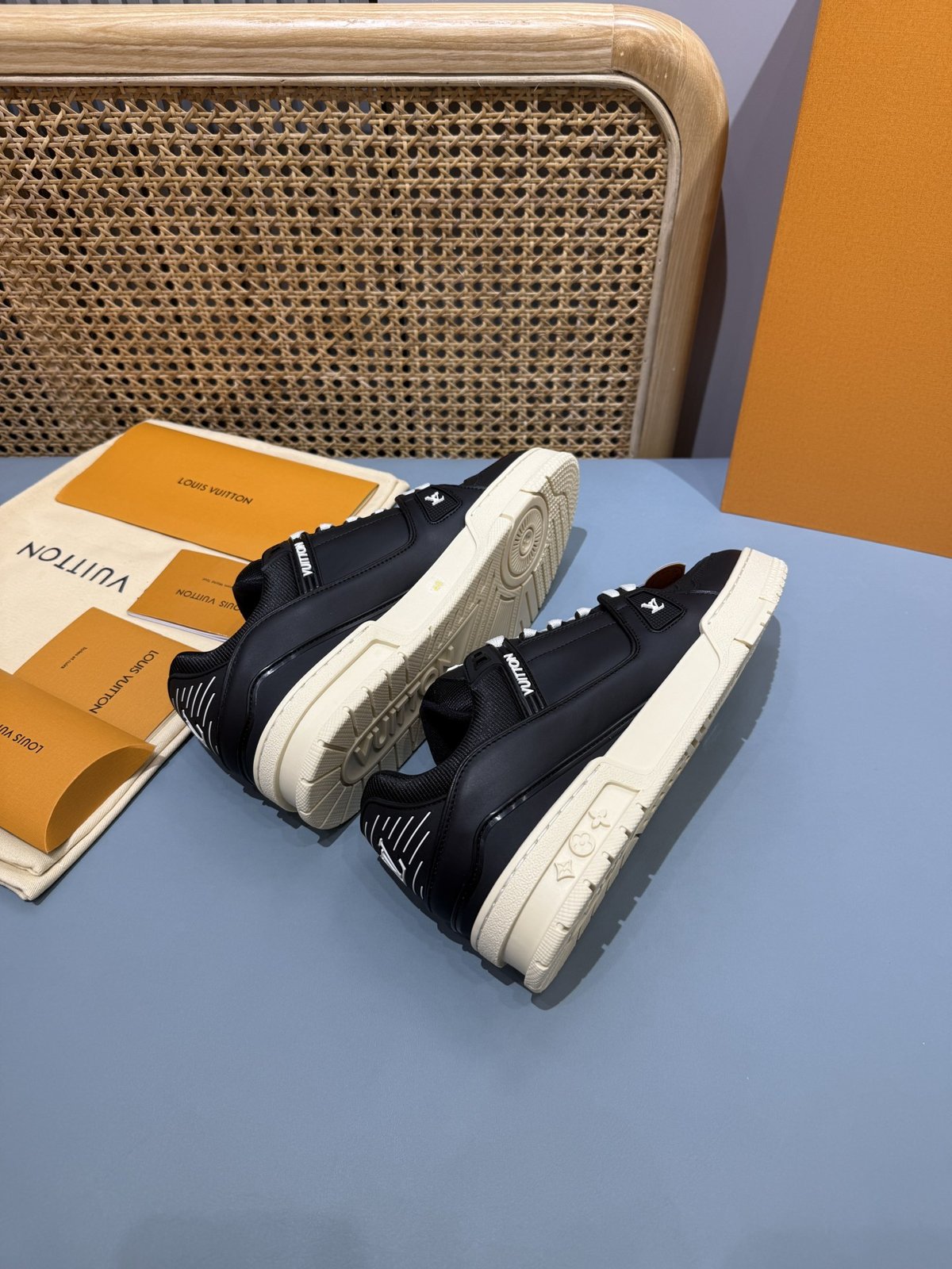 Sneakers Trainer 'Noir Bleu' — vue 15