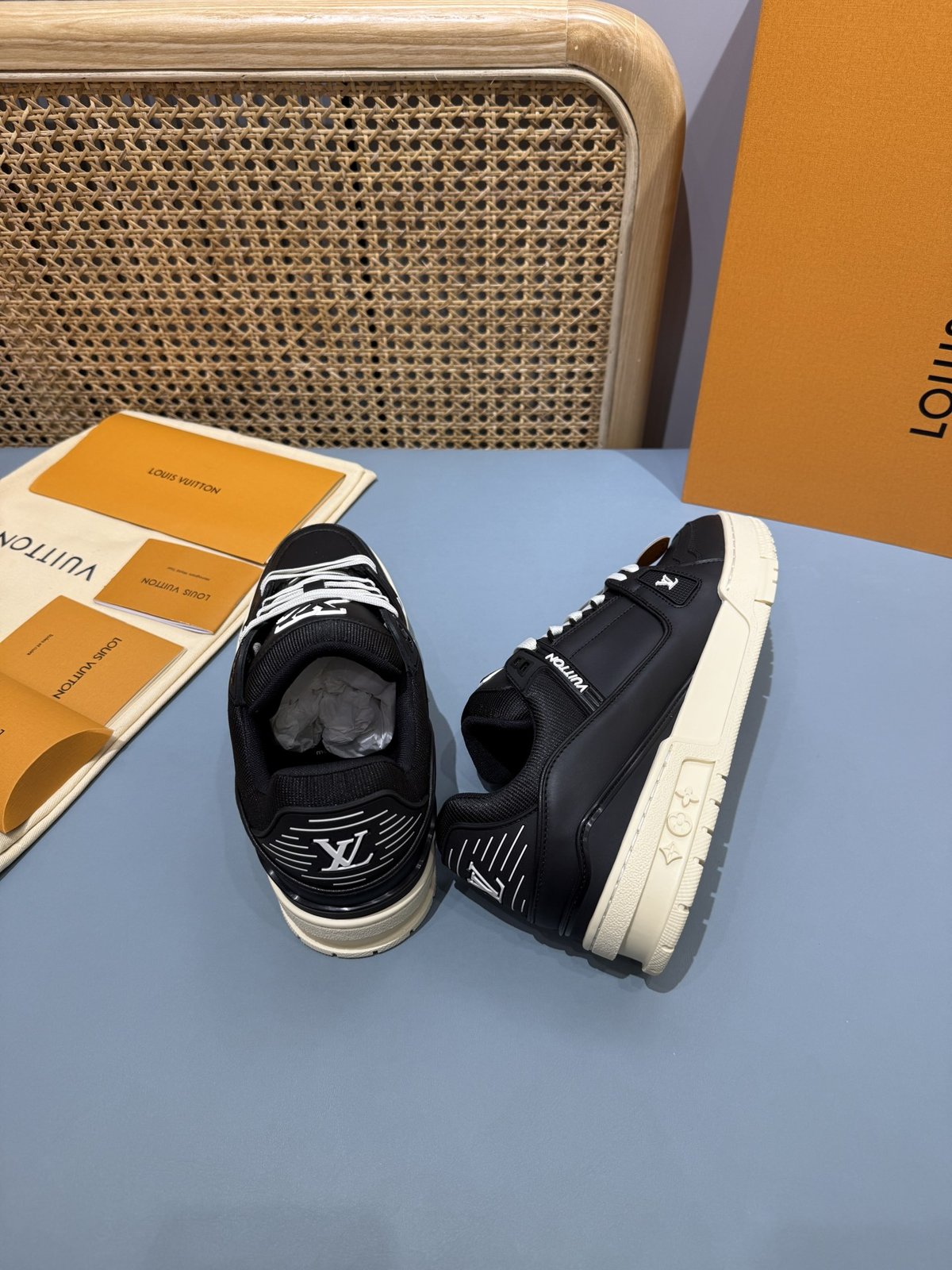 Sneakers Trainer 'Noir Bleu' — vue 16