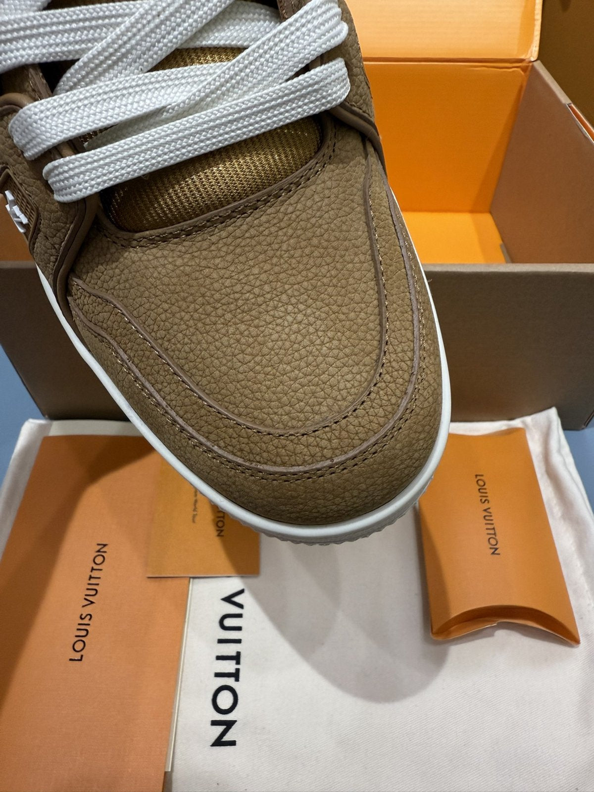 Sneakers Trainer 'Camel' — vue 9