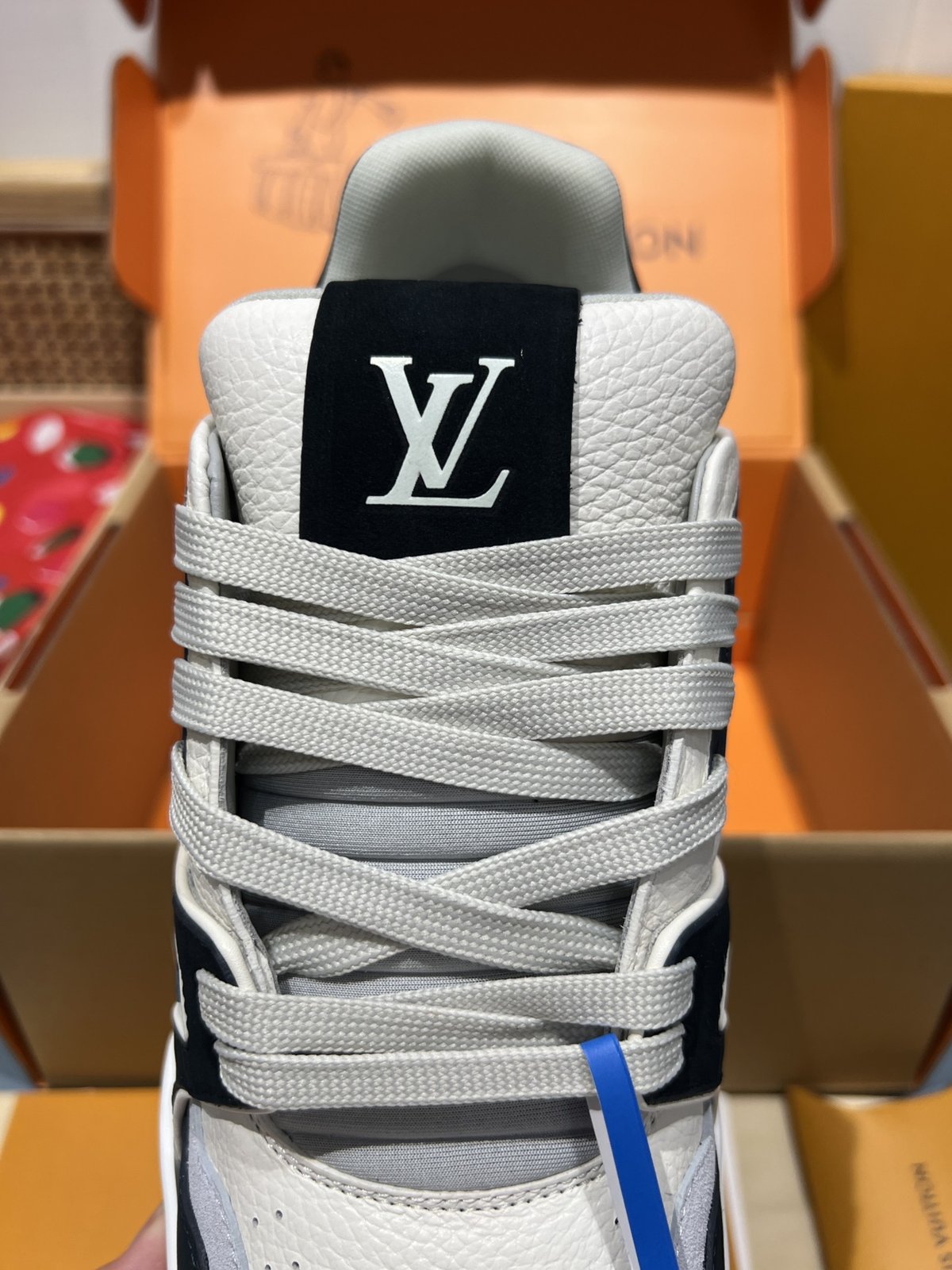 Sneakers Trainer 'Blanc Noir Bleu' — vue 7
