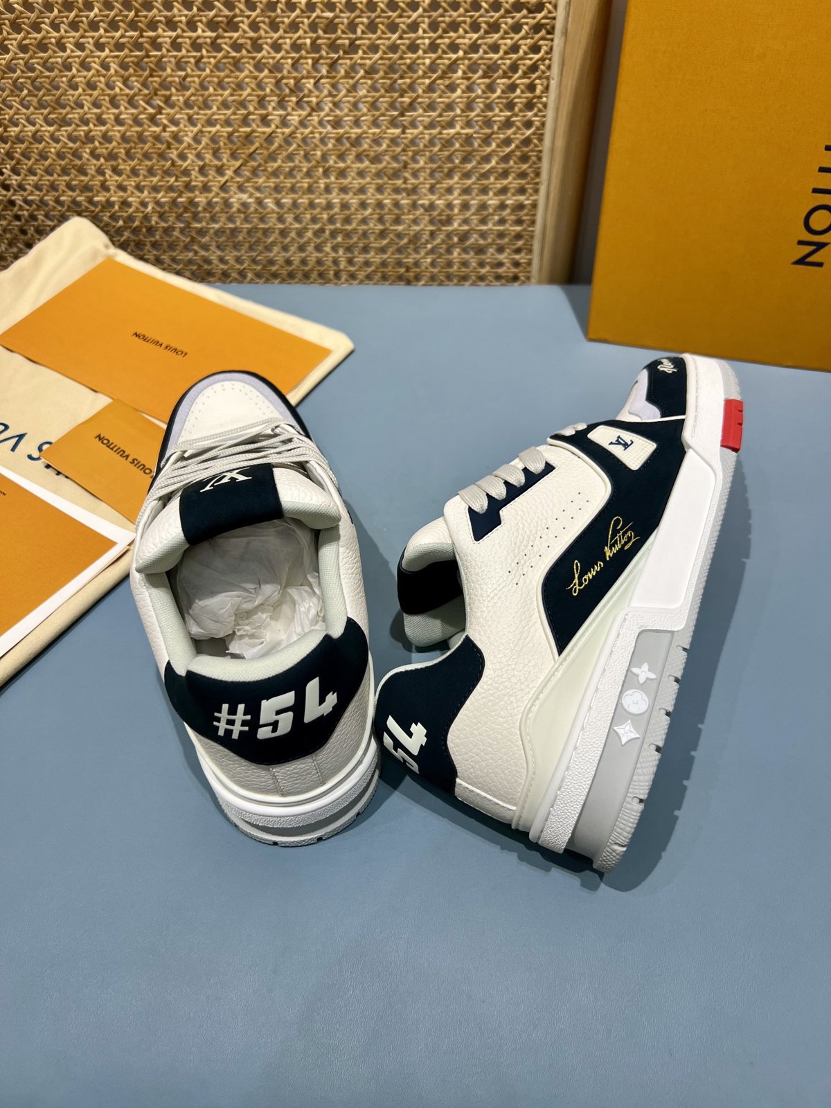 Sneakers Trainer 'Blanc Noir Bleu' — vue 16