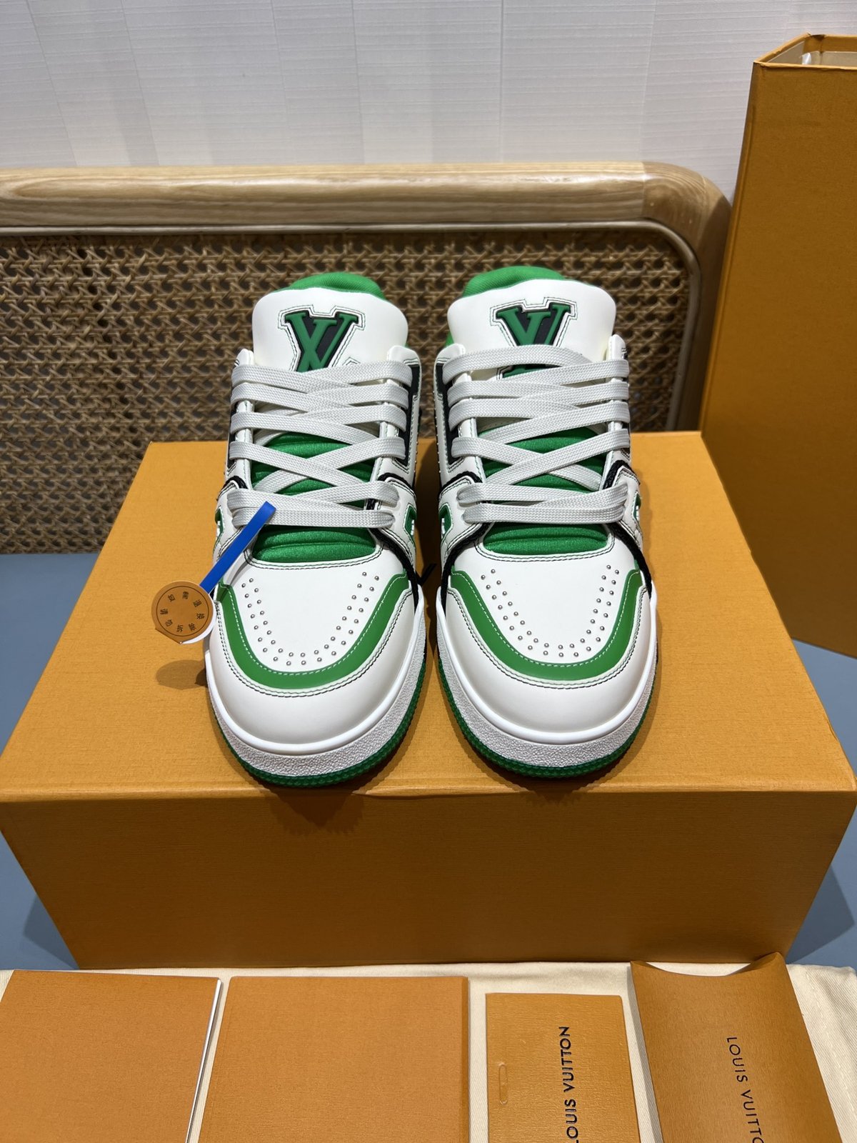 Sneakers Trainer Rivets 'Blanc Vert' — vue 4