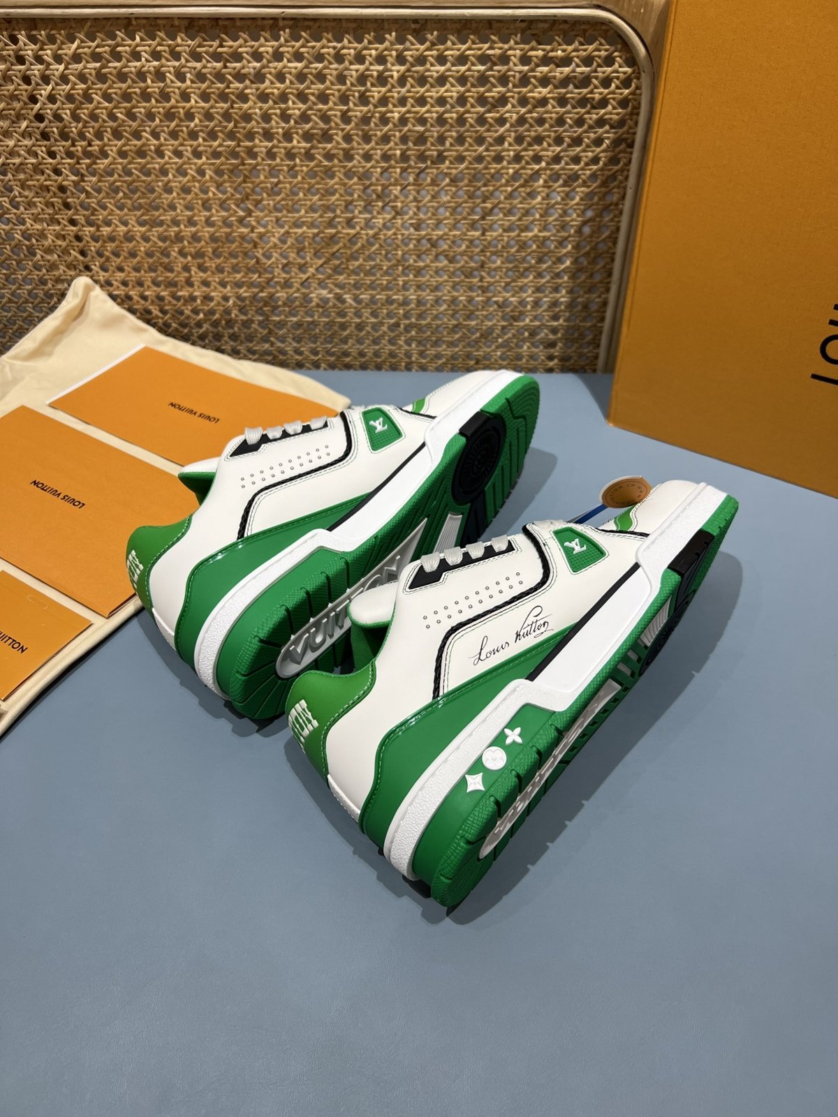 Sneakers Trainer Rivets 'Blanc Vert' — vue 14