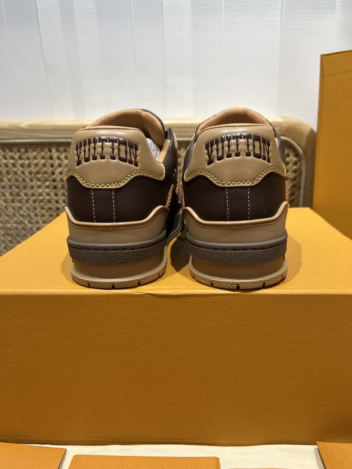 Sneakers Trainer Rivets 'Marron Caramel' — vue 2