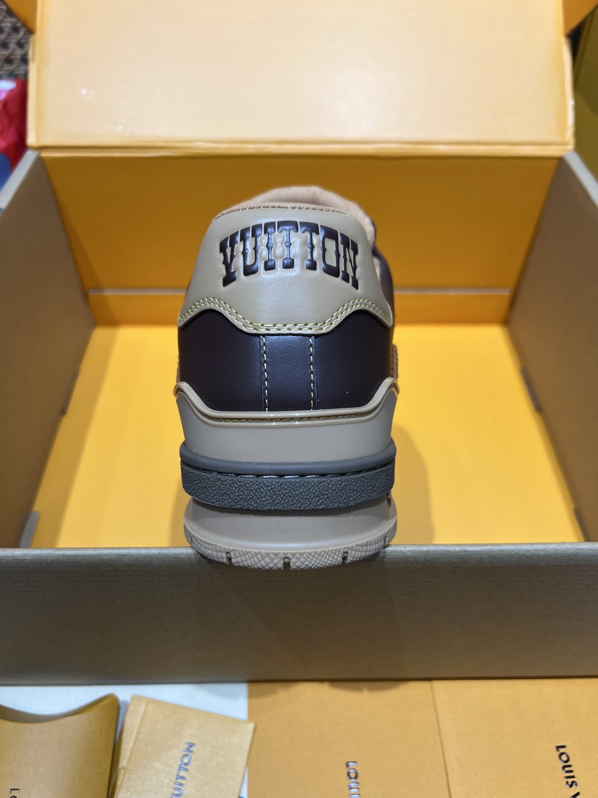 Sneakers Trainer Rivets 'Marron Caramel' — vue 6