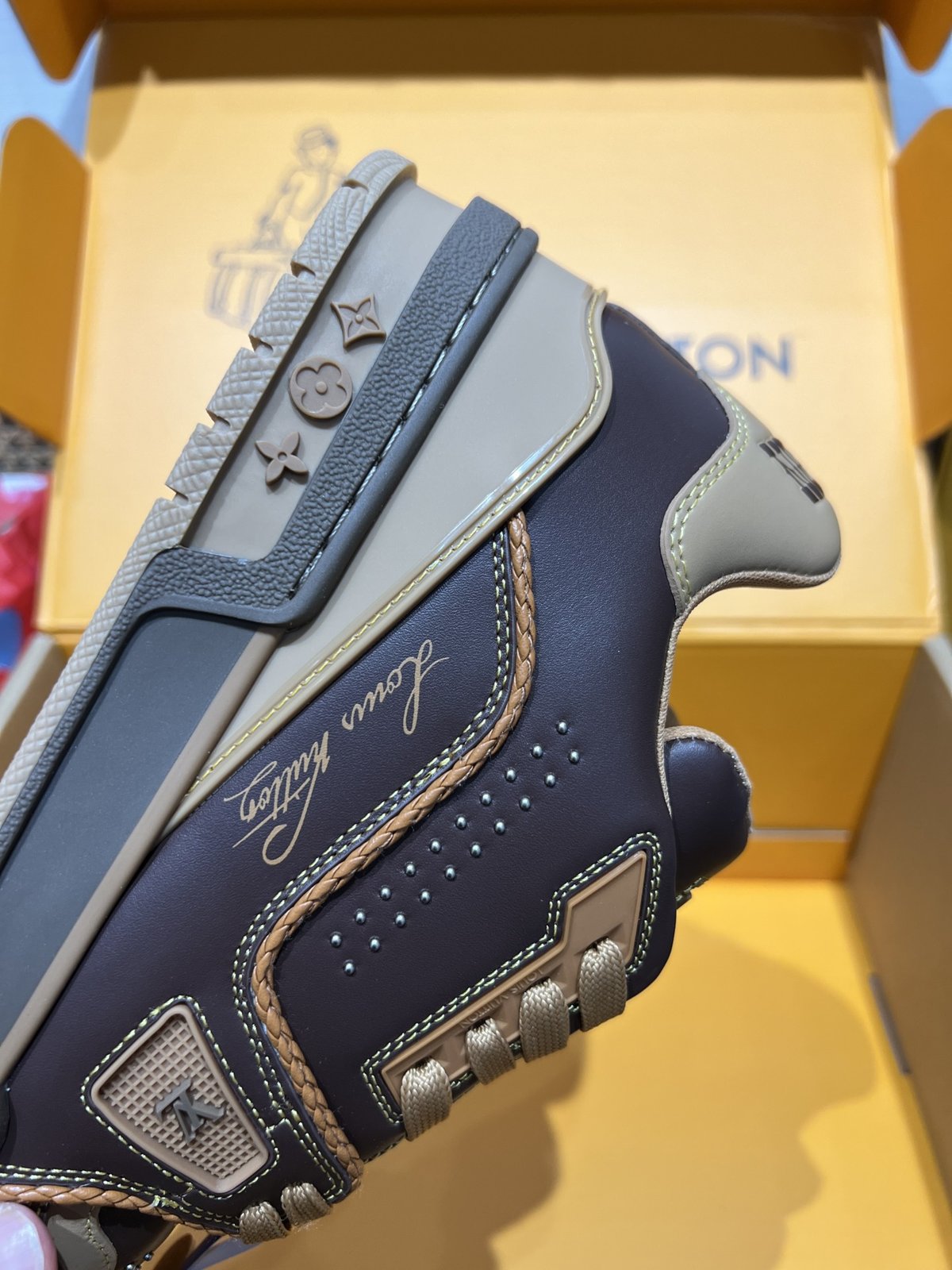 Sneakers Trainer Rivets 'Marron Caramel' — vue 11