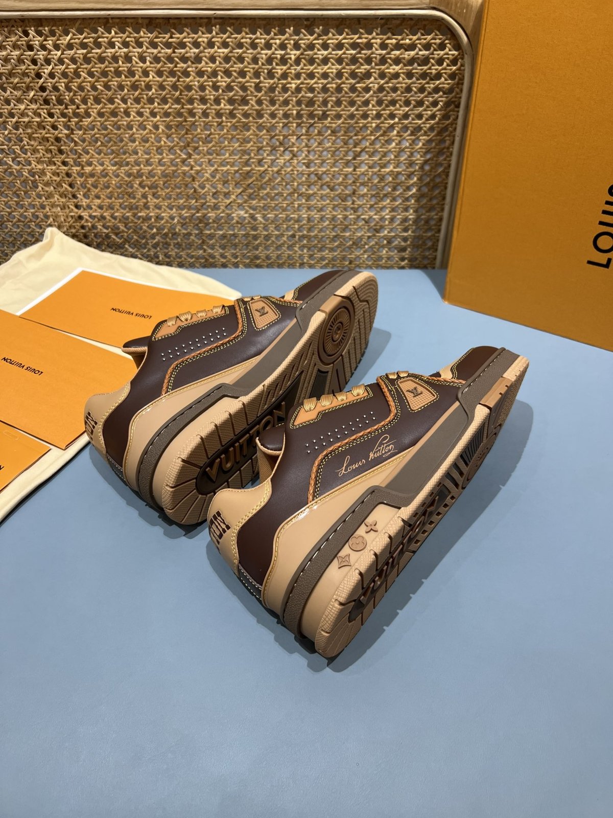 Sneakers Trainer Rivets 'Marron Caramel' — vue 14