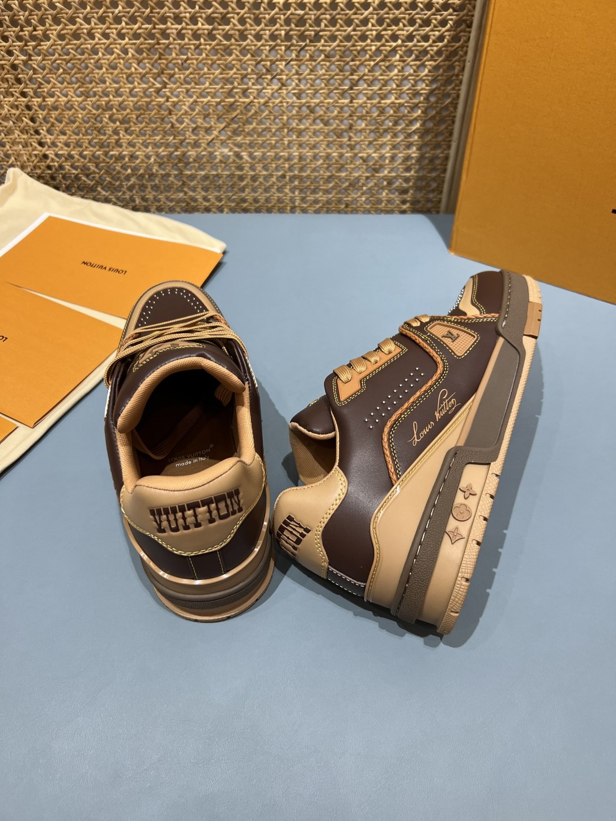 Sneakers Trainer Rivets 'Marron Caramel' — vue 15
