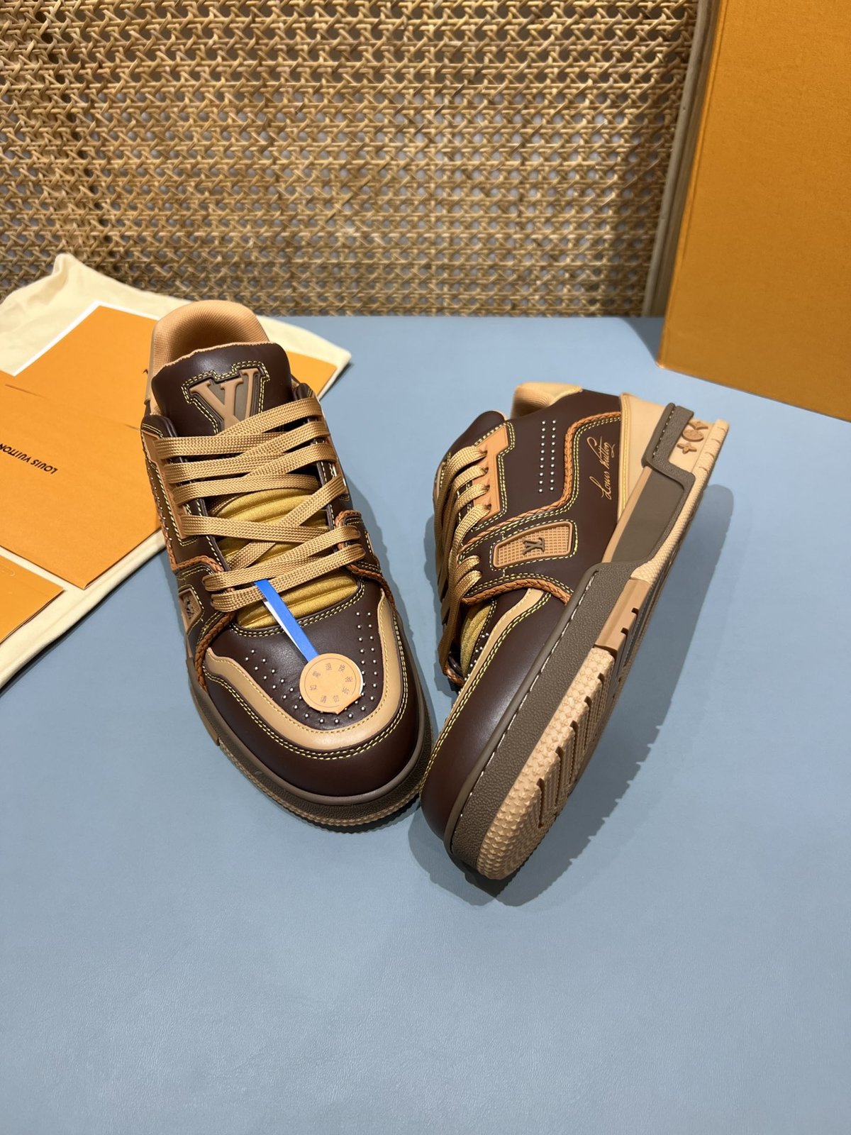 Sneakers Trainer Rivets 'Marron Caramel' — vue 17