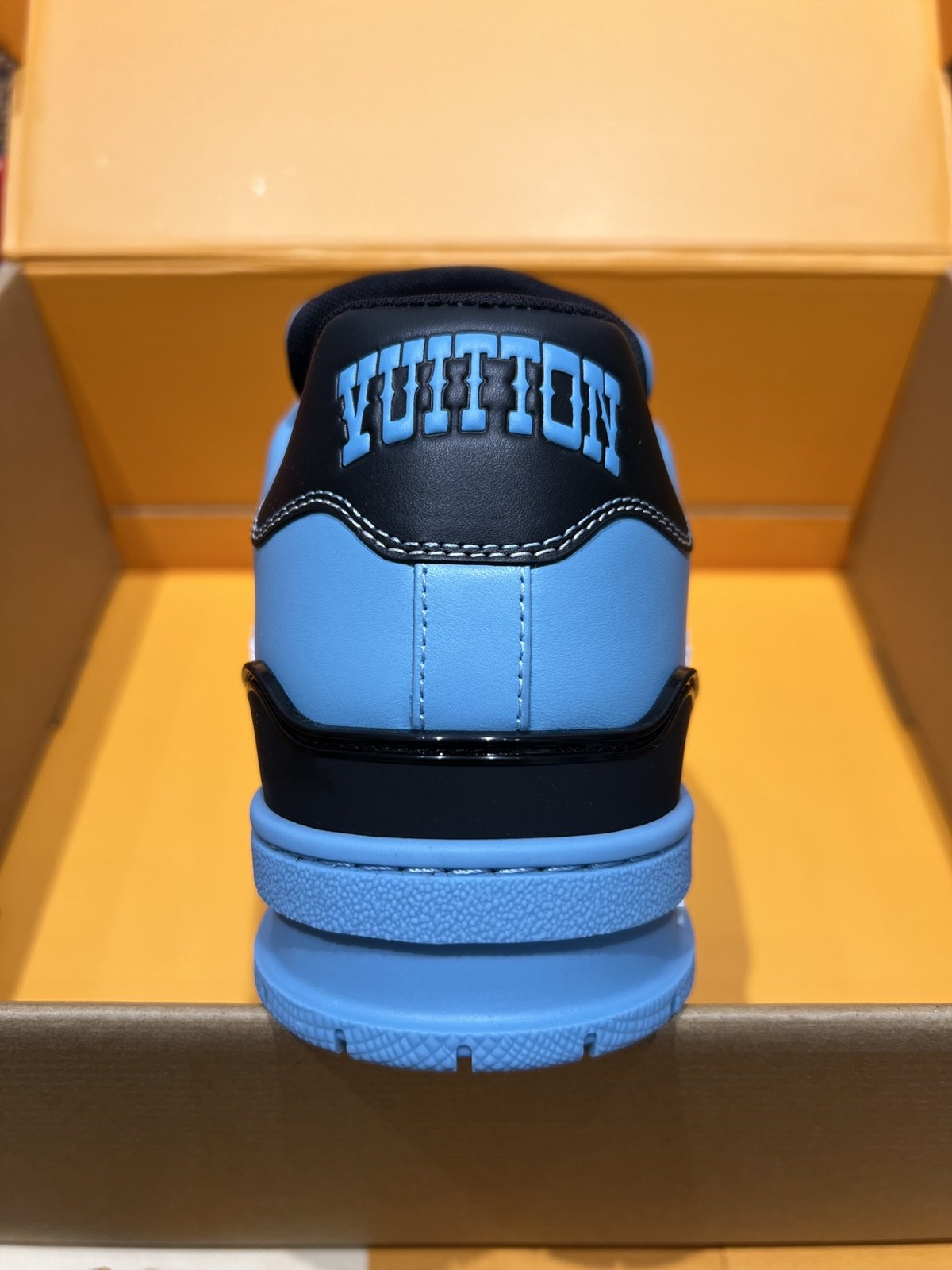 Sneakers Trainer Rivets 'Bleu Ciel' — vue 6