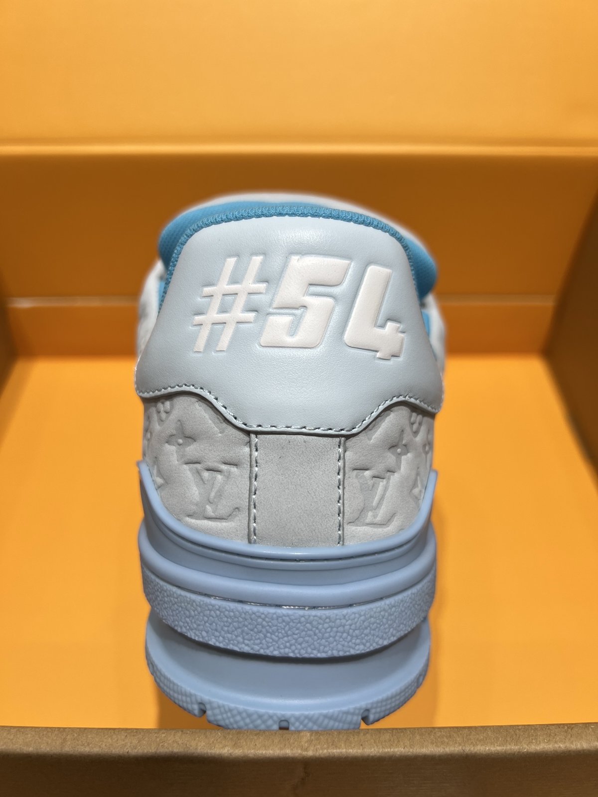 Sneakers Trainer 'Blanc Bleu Monogram' — vue 7