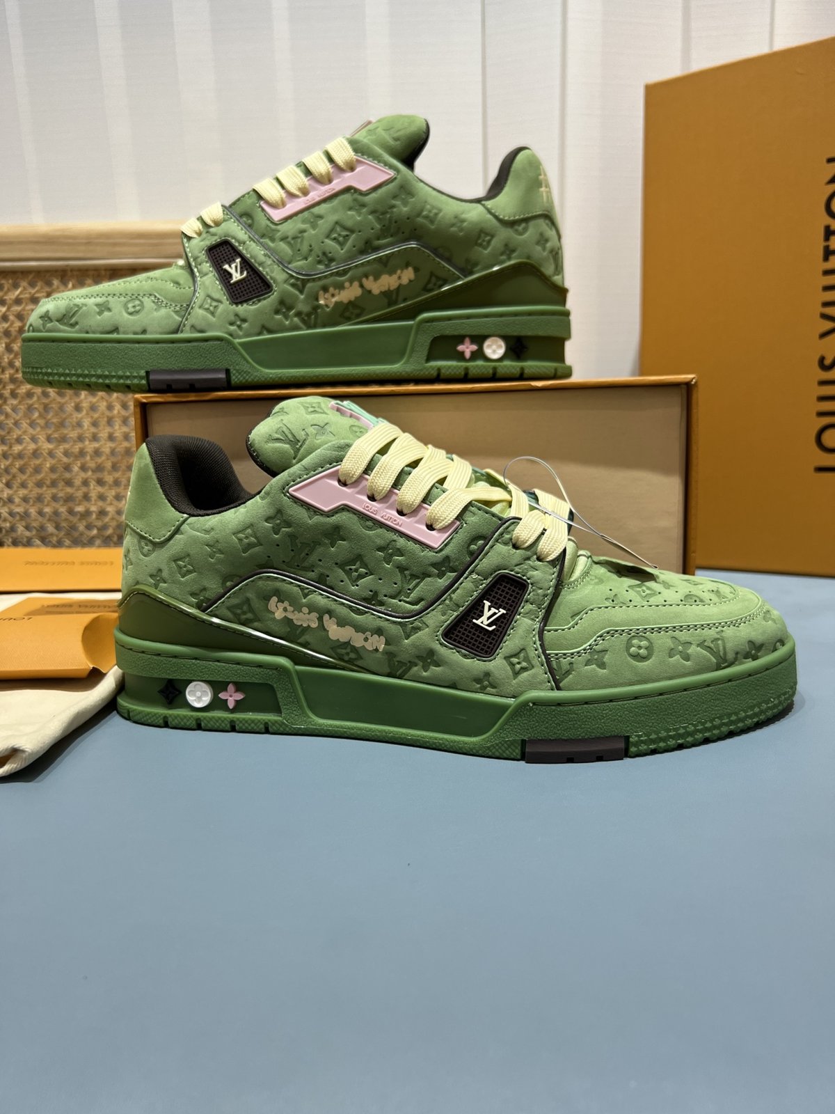 Sneakers Trainer 'Vert Monogram' — vue 5