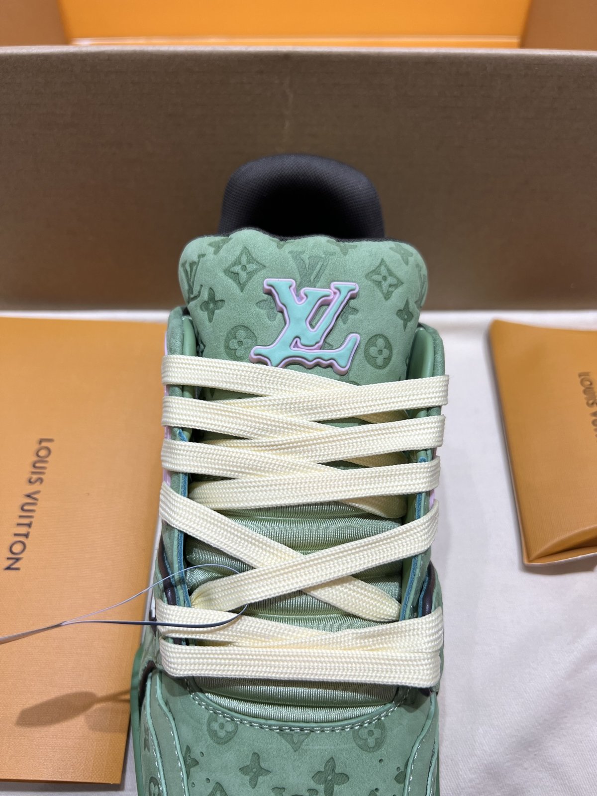 Sneakers Trainer 'Vert Monogram' — vue 10