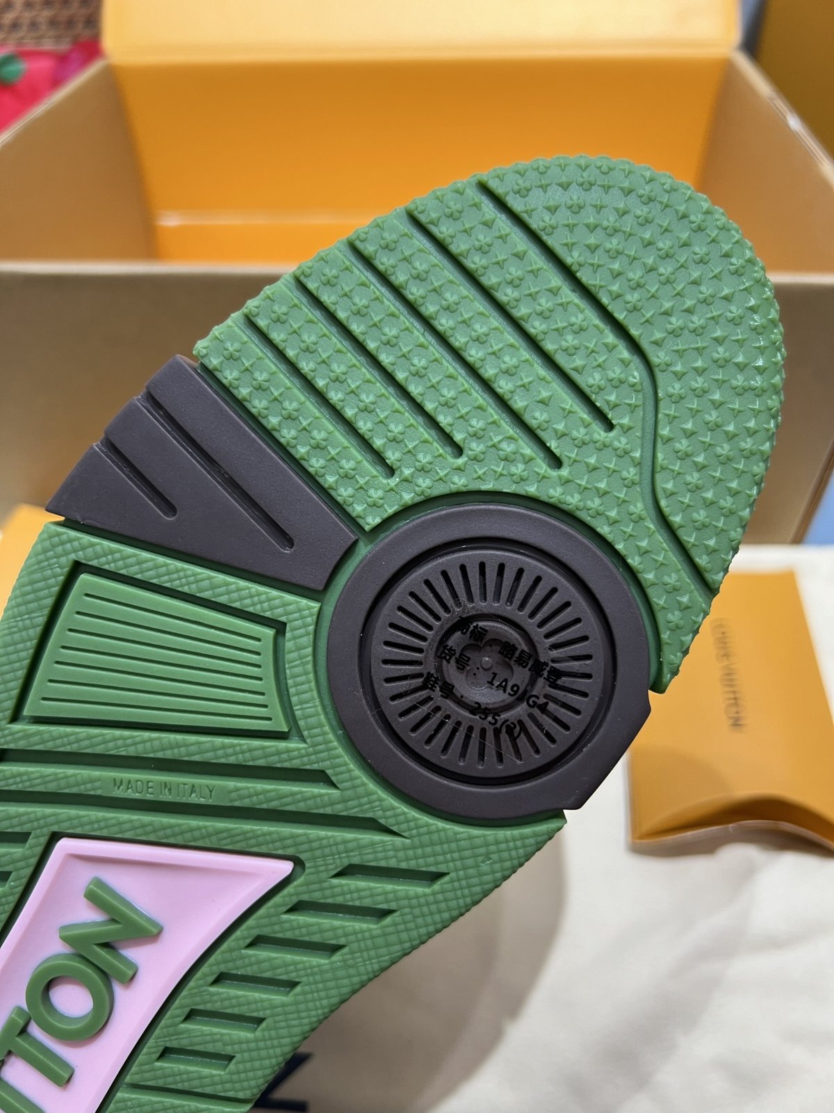 Sneakers Trainer 'Vert Monogram' — vue 12