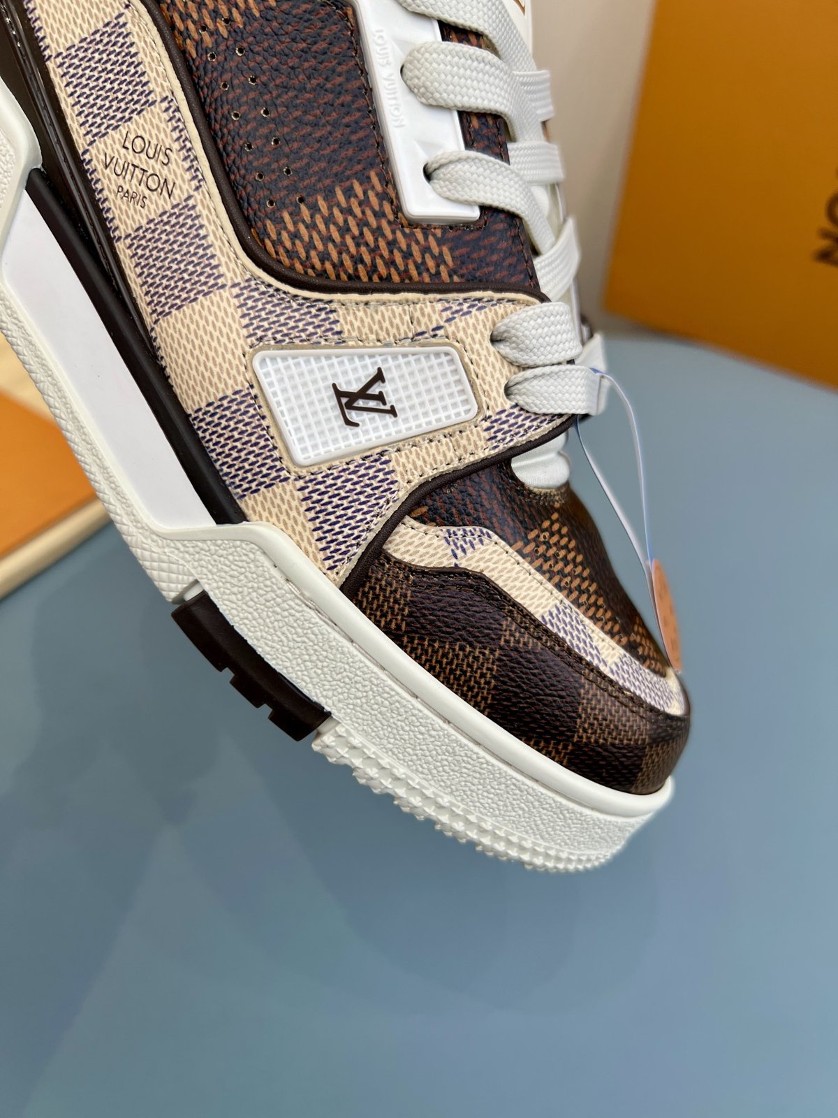 Sneakers Trainer 'Marron Damier' — vue 11