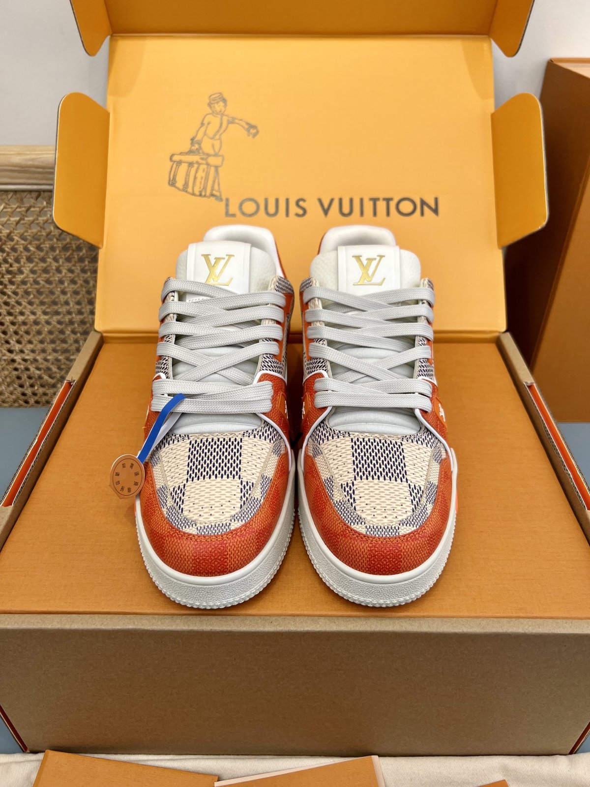 Sneakers Trainer 'Orange Damier' — vue 4