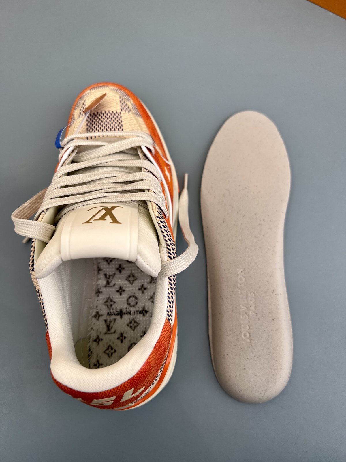 Sneakers Trainer 'Orange Damier' — vue 8