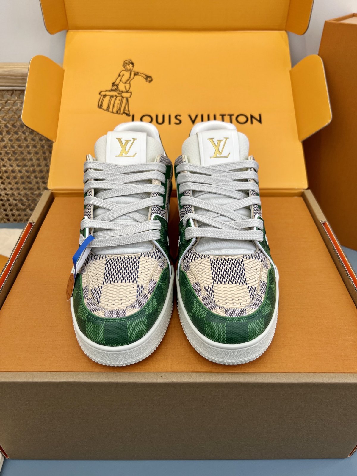 Sneakers Trainer 'Vert Monogram Délavé' — vue 4