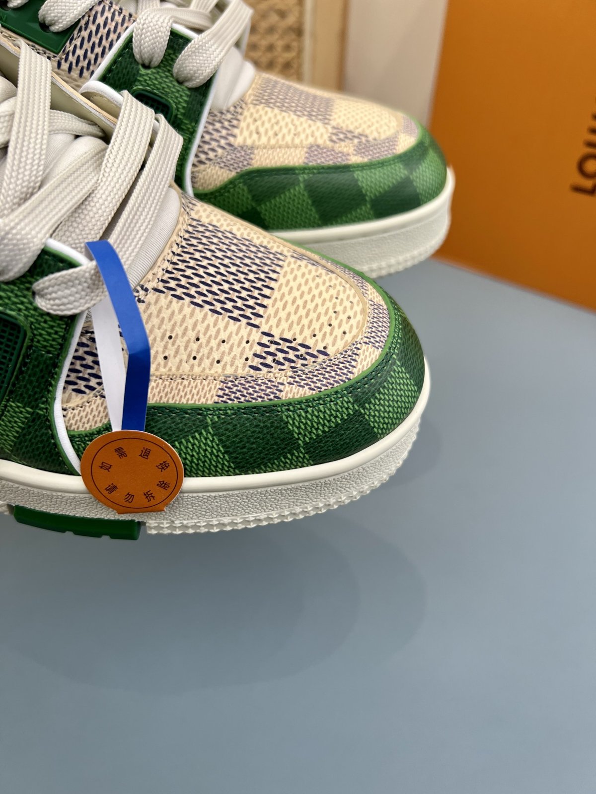 Sneakers Trainer 'Vert Monogram Délavé' — vue 7