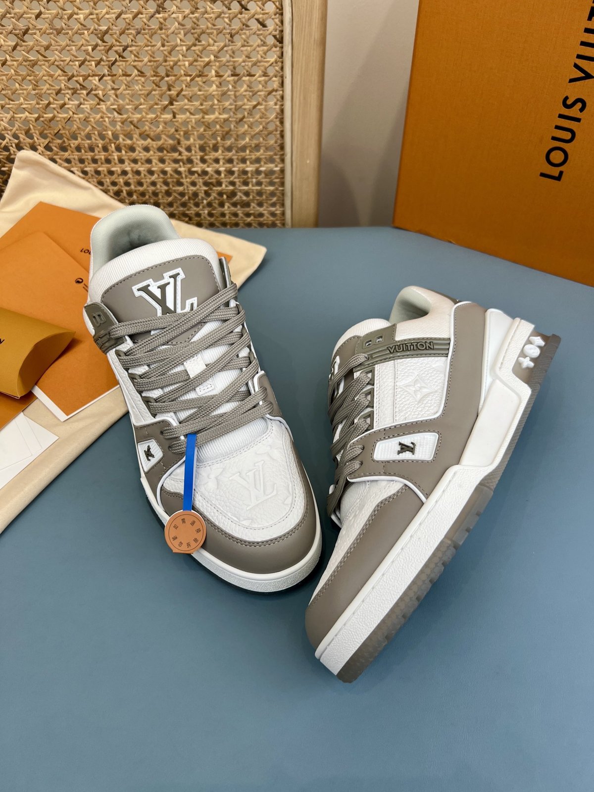 Sneakers Trainer 'Gris Monogram' — vue 16